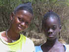 66-Senegalese_girls.jpg (41932 bytes)
